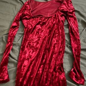 Red velvet dress long sleeve